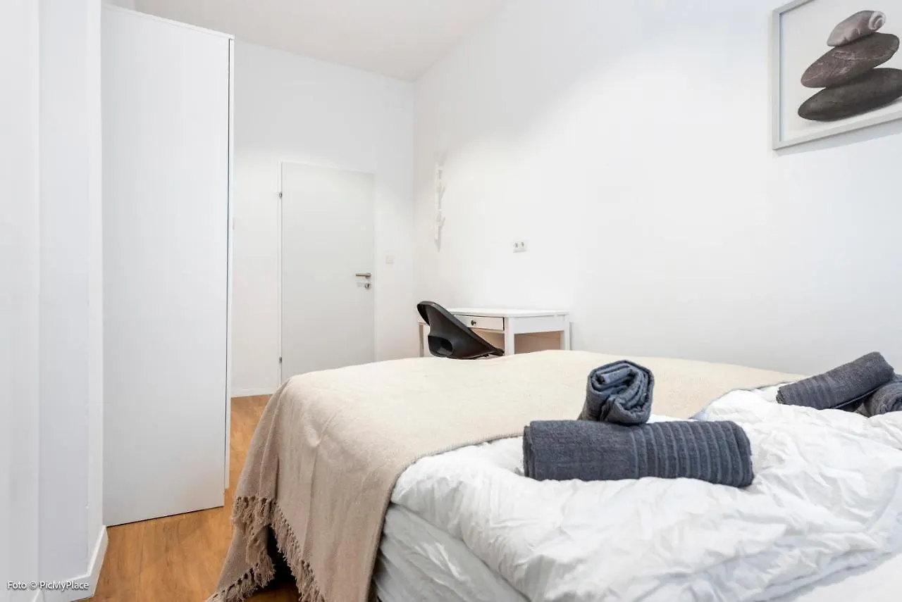 Nice Central City Room Wenen Hostel