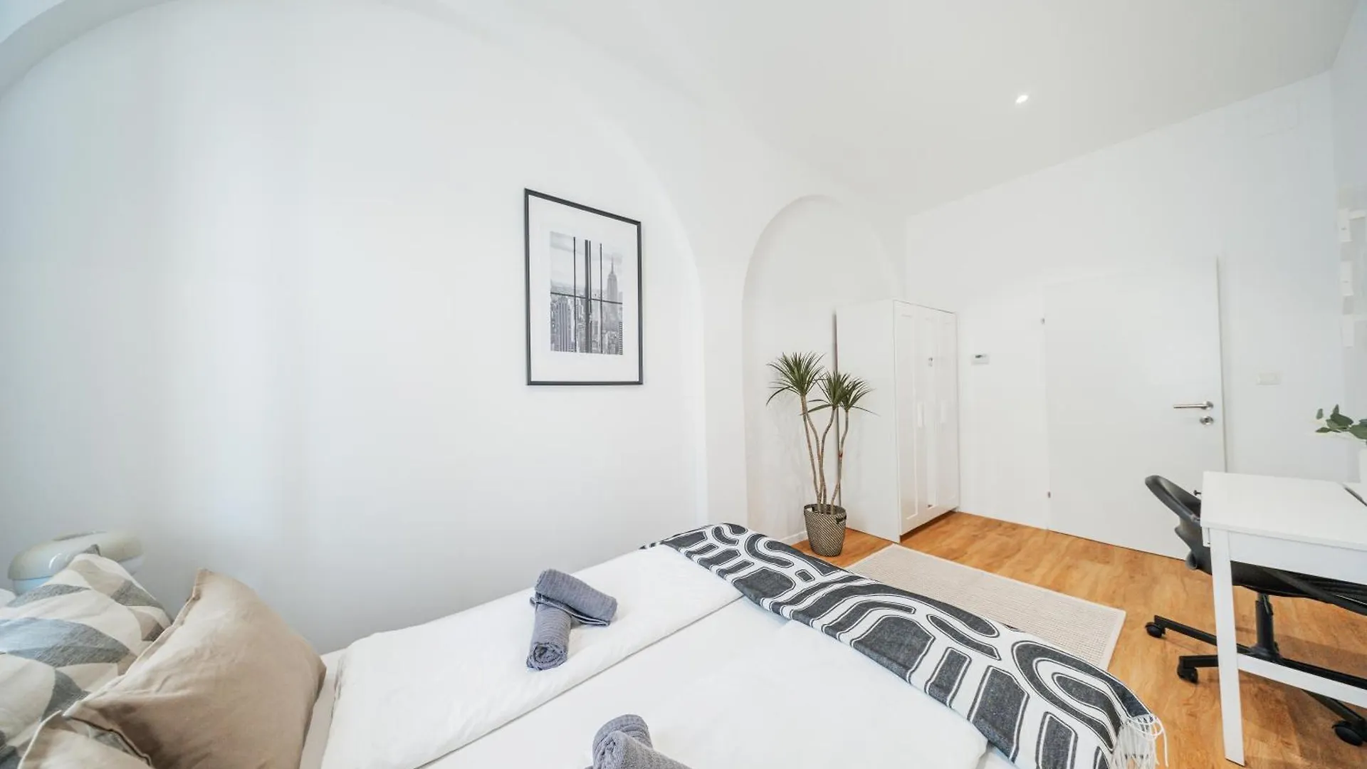 Hostel Nice Central City Room Wenen Oostenrijk