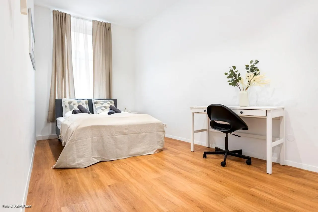 Nice Central City Room Viena