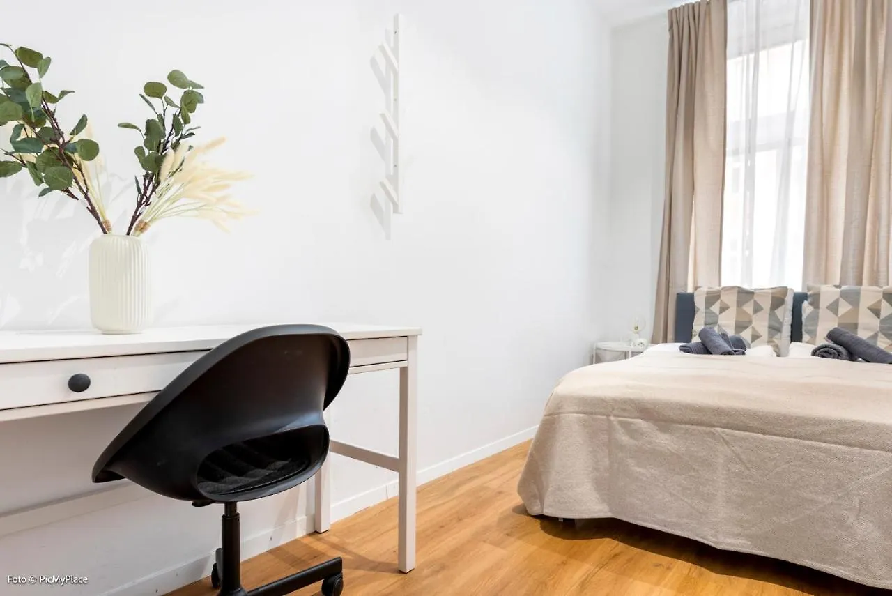 Nice Central City Room Viena