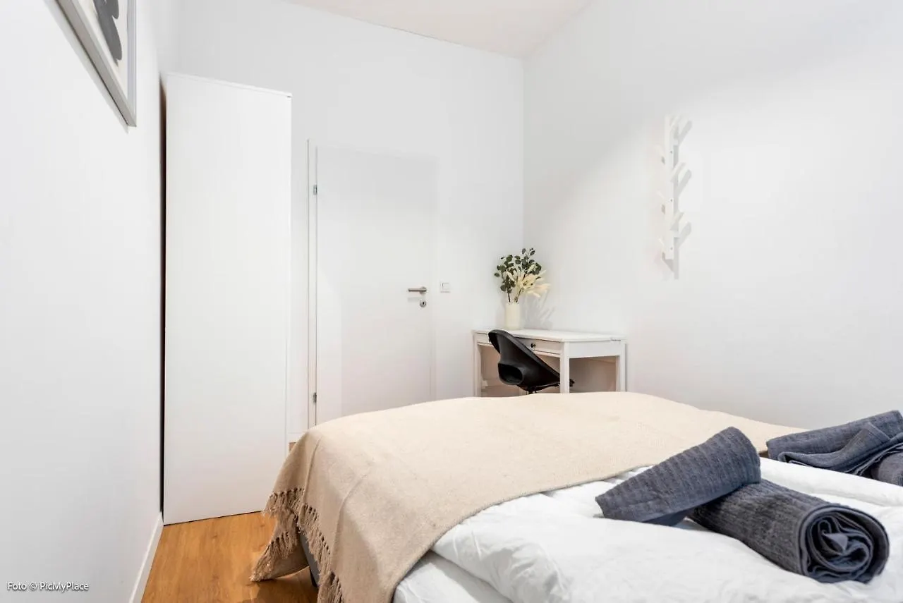 Nice Central City Room Viena Austria
