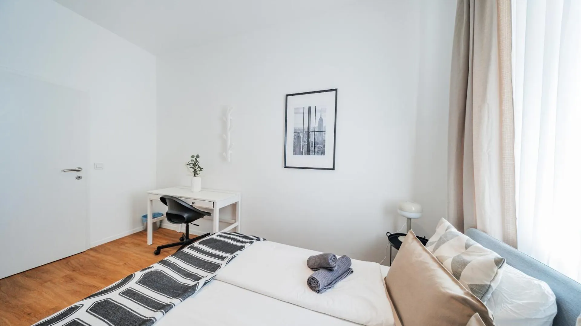 Hostal Nice Central City Room Viena