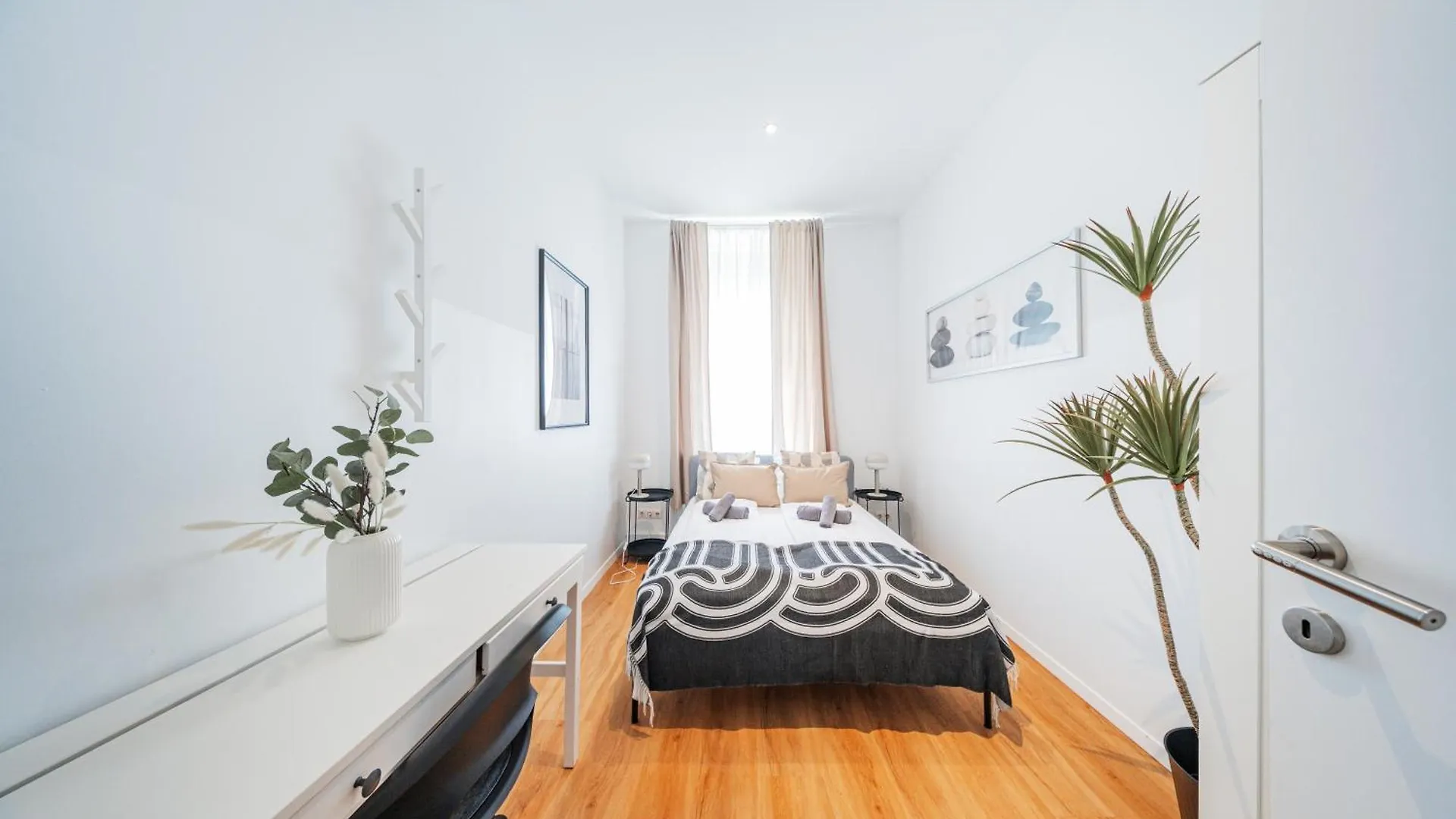 Nice Central City Room Viena Austria