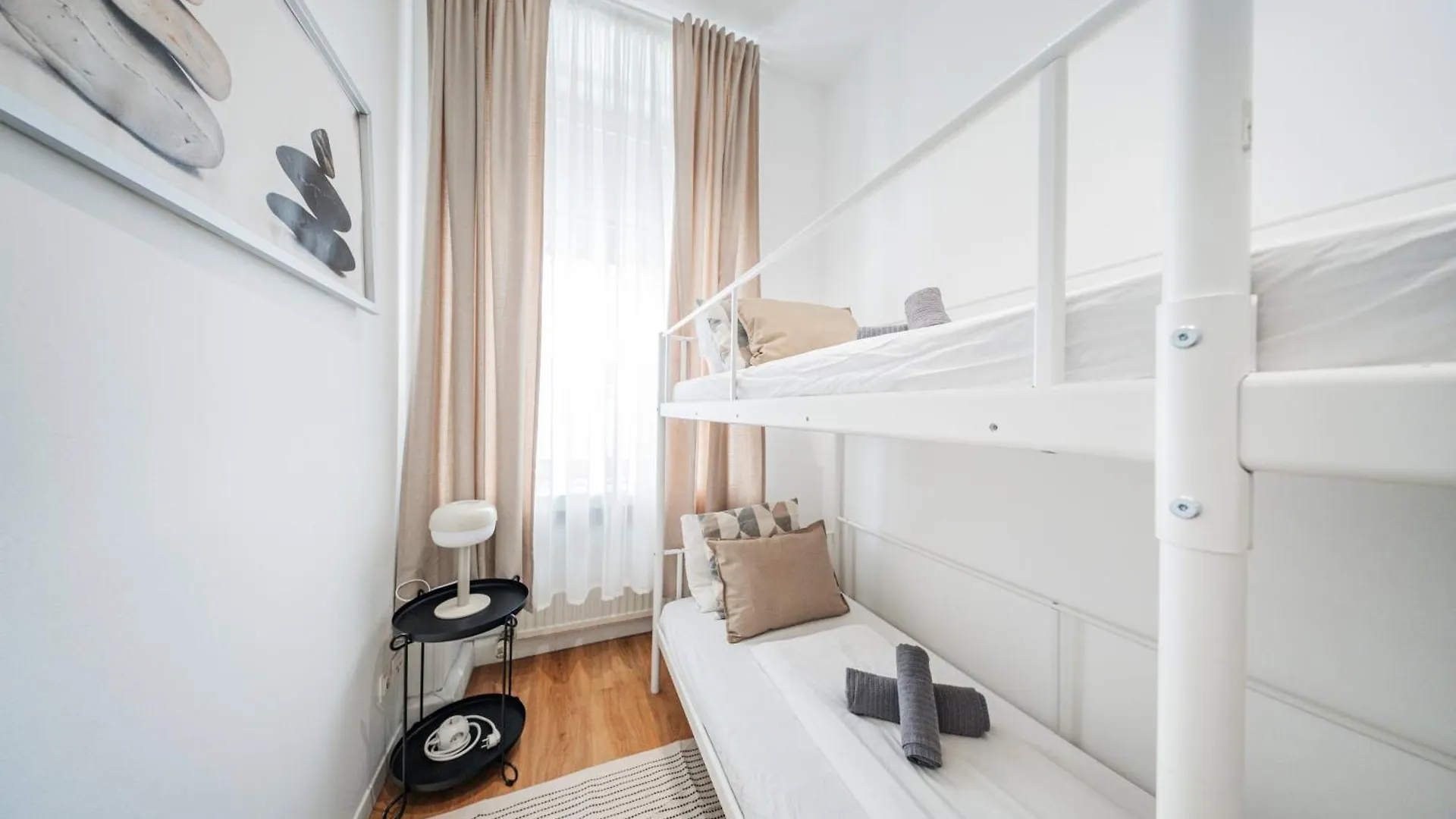 Nice Central City Room Viena 0*,
