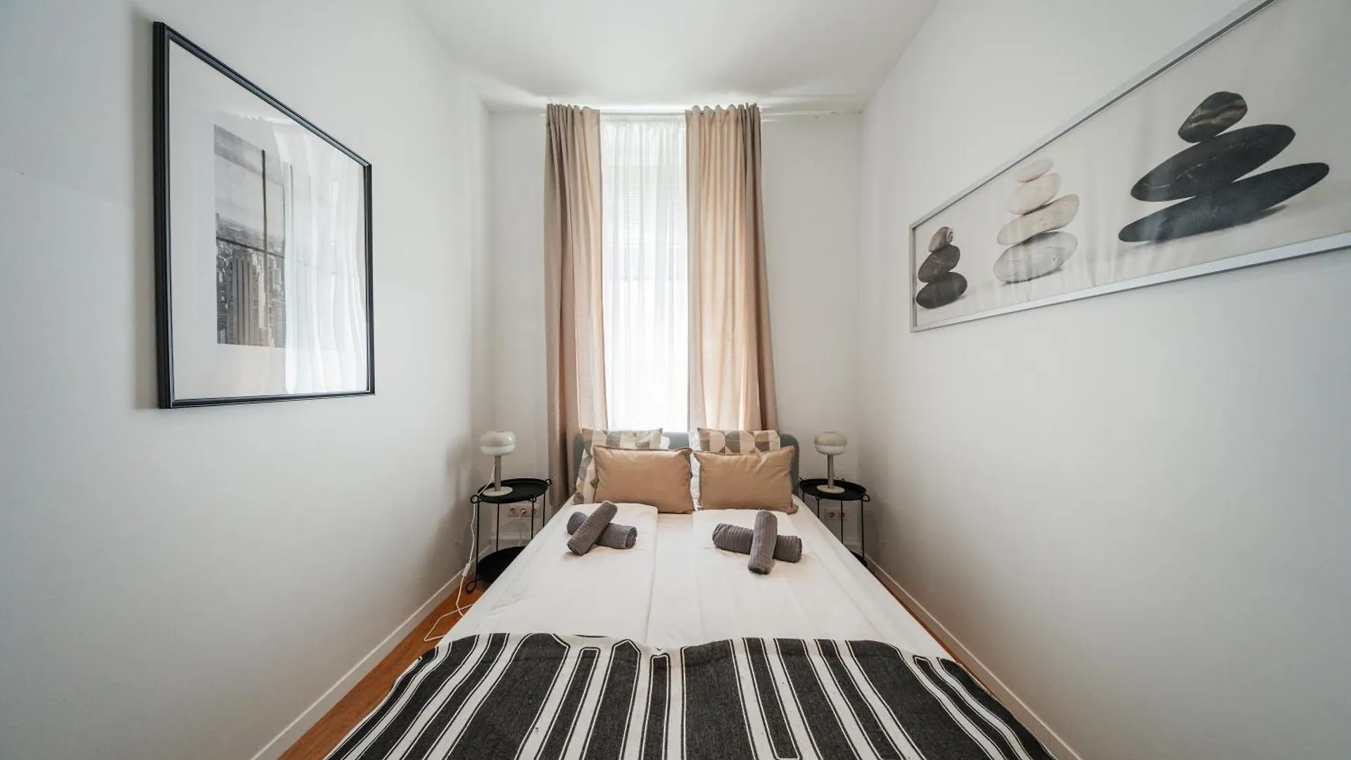 Nice Central City Room Viena 0*,  Austria