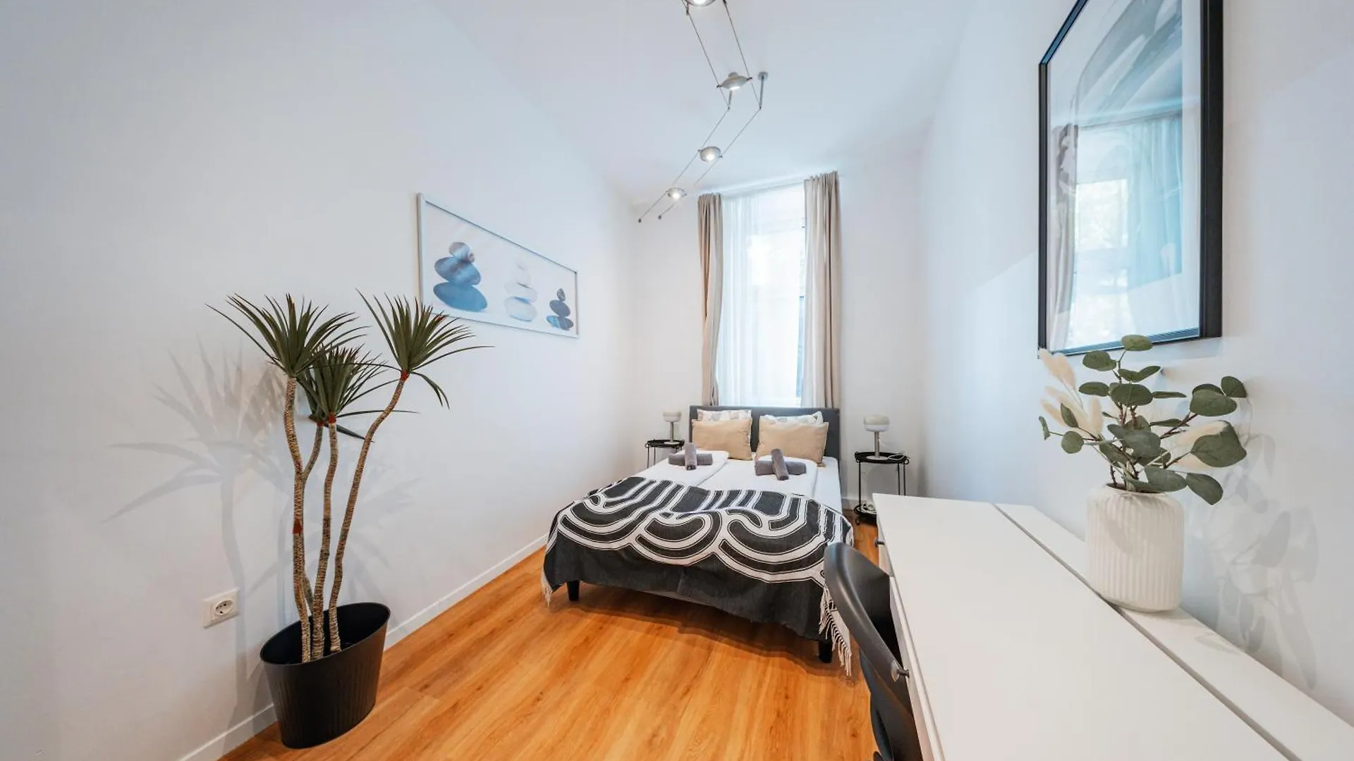 Nice Central City Room Viena 0*,